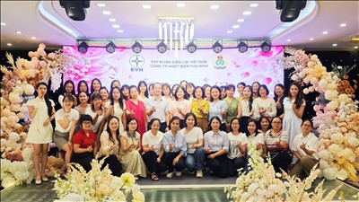 Tổ chức gặp mặt nữ CBCNV nhân dịp kỷ niệm Ngày phụ nữ Việt Nam 20/10
